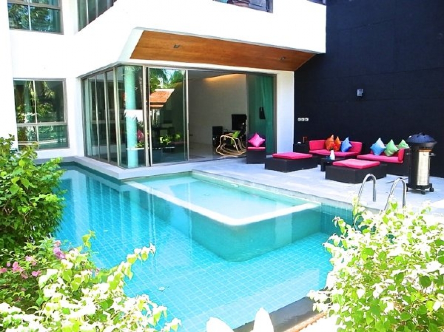 Modern 3-Bed Villa in Phuket