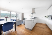 Stylish 3 Bed Camden Apartment